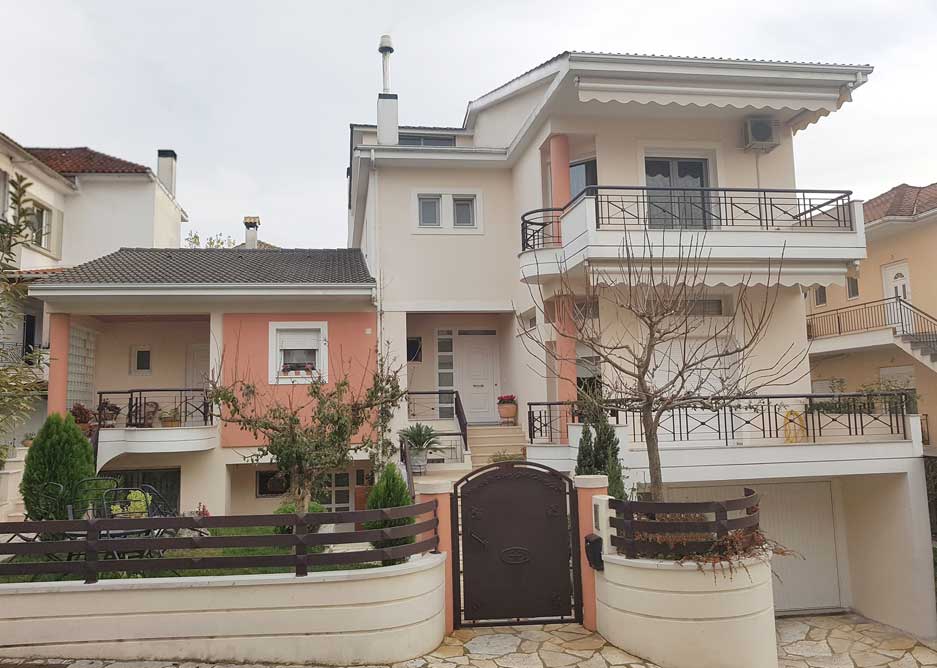ΔΙΠΛΟΚΑΤΟΙΚΙΑ ΣΤΗΝ ΑΝΑΤΟΛΗ ΙΩΑΝΝΙΝΩΝ