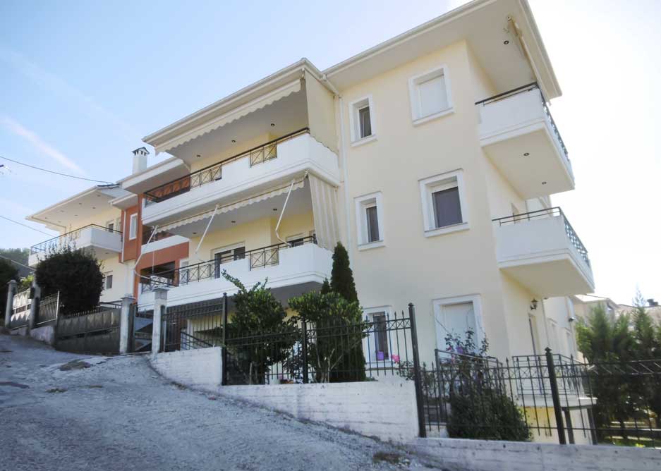 ΤΡΙΩΡΟΦΗ ΟΙΚΟΔΟΜΗ ΠΕΝΤΕ ΔΙΑΜΕΡΙΣΜΑΤΩΝ ΜΕ ΥΠΟΓΕΙΟ ΣΤΑ ΚΑΡΔΑΜΙΤΣΙΑ ΙΩΑΝΝΙΝΩΝ