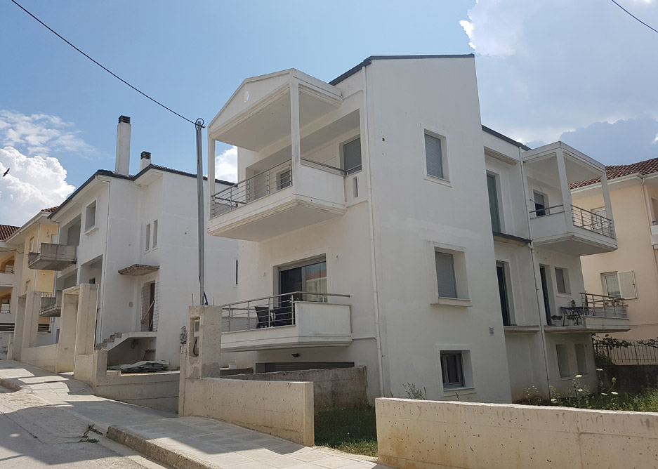 ΣΥΓΚΡΟΤΗΜΑ ΤΡΙΩΝ ΚΑΤΟΙΚΙΩΝ ΣΤΗΝ ΑΝΑΤΟΛΗ ΙΩΑΝΝΙΝΩΝ